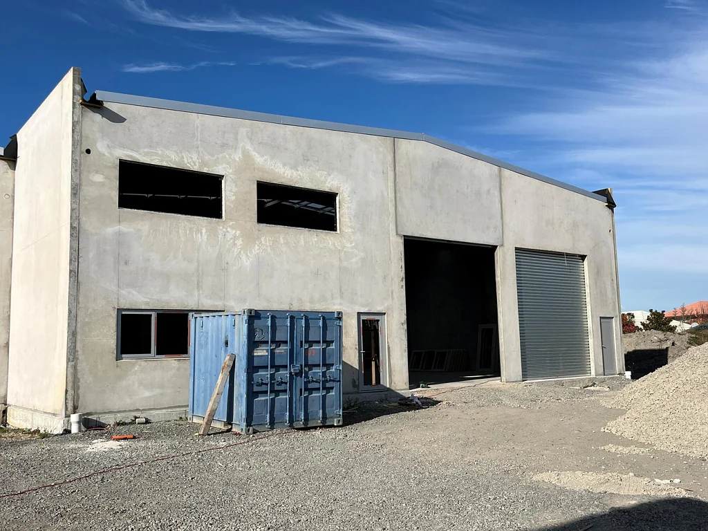 Burnside New Warehouse - Gated Yard
