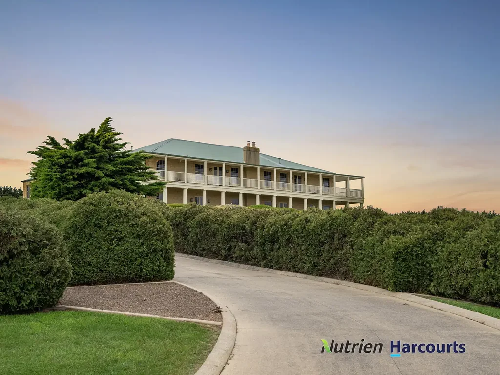 Myrniong 'VIEWBANK' A Landmark Estate of Uncompromising Scale & Luxury