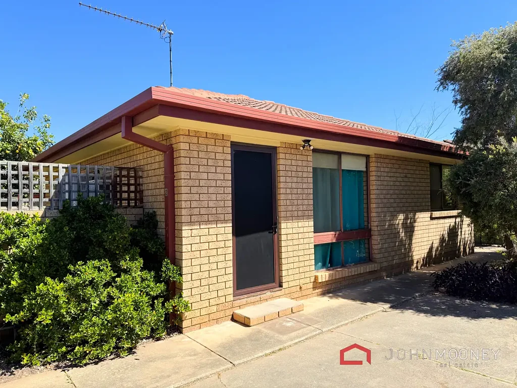 2/5 Lampe Avenue, Wagga Wagga