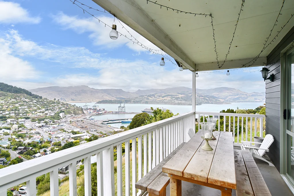 Lyttelton 6ਬੈੱਡਰੂਮ Natural Beauty at its Best !
