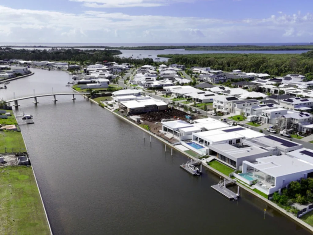 Pelican Waters 4 Bedroom REGISTERED LAND! Build your dream home on the Water!  Luxury Waterfront living!