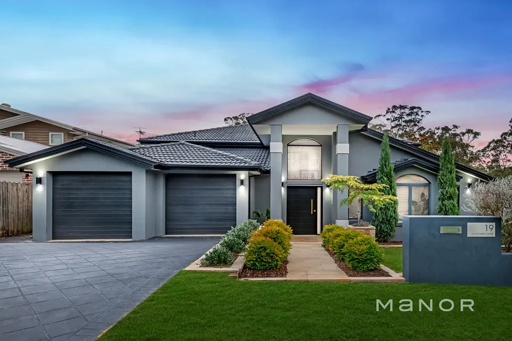 Rouse Hill 5房 Rouse Hill优选街巷 700㎡阔绰地块 现代错层设计 多功能空间 高端电器配置 主卧套房尊享 户外度假体验 Modern Family Sanctuary