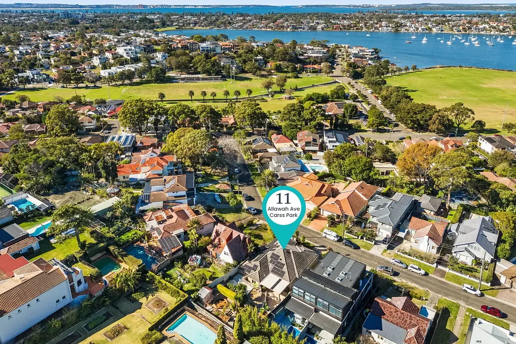 11 Allawah Avenue, Carss Park, NSW 2221
