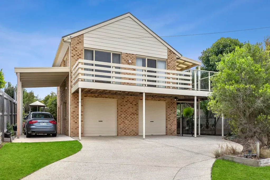 Torquay 3ਬੈੱਡਰੂਮ LOCATION, LIFESTYLE AND OCEAN VIEWS!!