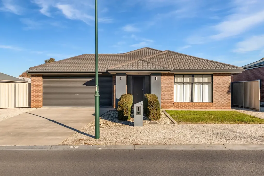 6 Sussex Street, Strathfieldsaye, VIC 3551