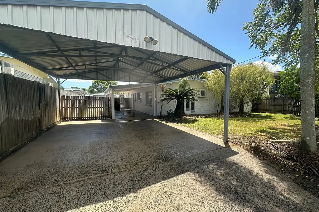 15 Yangoora Street, White Rock, QLD 4868