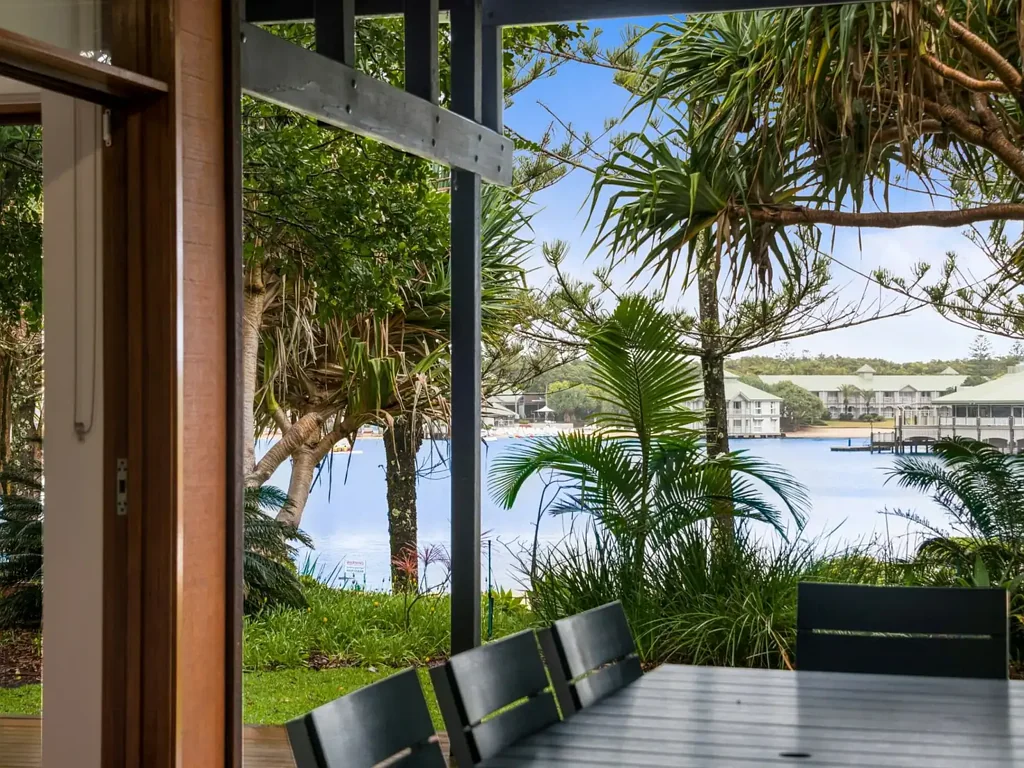 Stunning Fully Furnished Beach Home with Separate Loft Studi