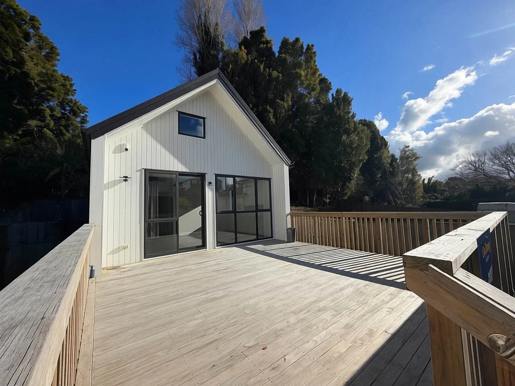 122C Lancaster Road, Beach Haven, North Shore City, Auckland