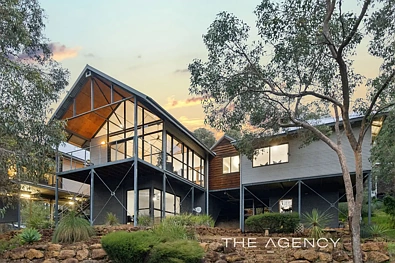 Glen Forrest 6 Slaapkamer THE TREE HOUSE MASTERPIECE!!!