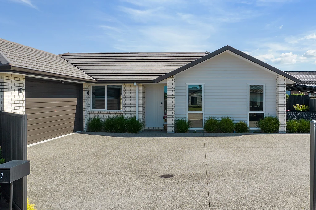 Katikati 3 Bedroom See It, Love It and Make An Offer