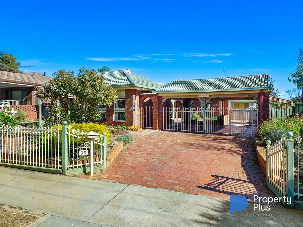 Kangaroo Flat 3 Slaapkamer Timeless Charm in a Quiet Kangaroo Flat Pocket