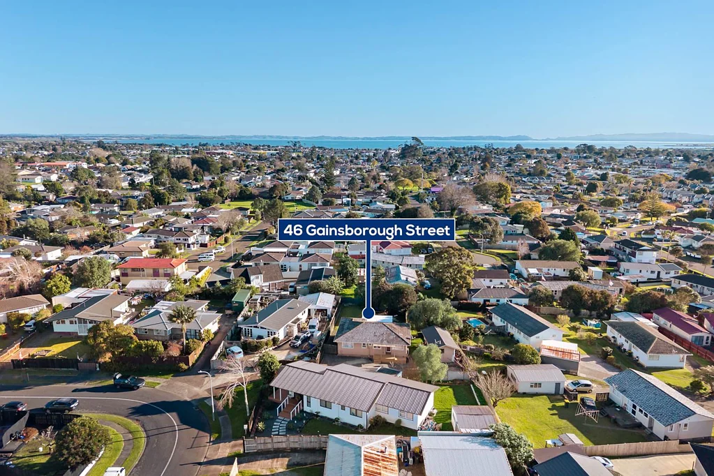 Manurewa 4ห้องนอน 4-Bedroom Home & Sleepout on 865m² Land