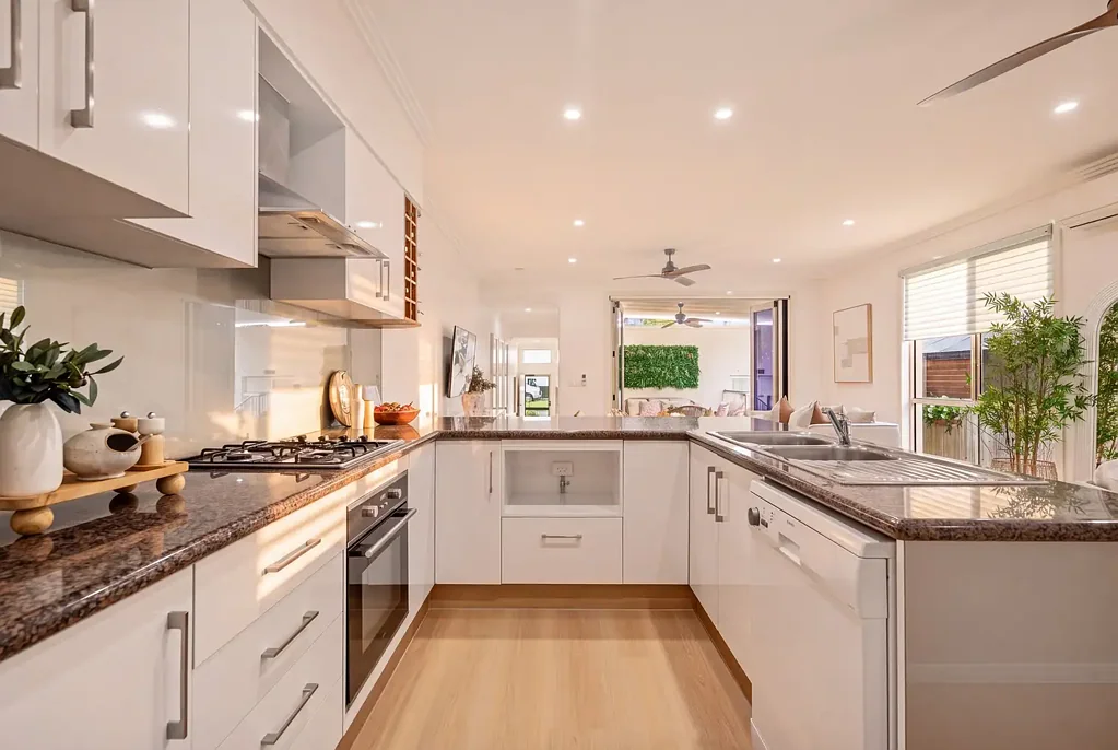 Paradise Point 3房  A Coastal Retreat Designed for Effortless Living & Entertaining