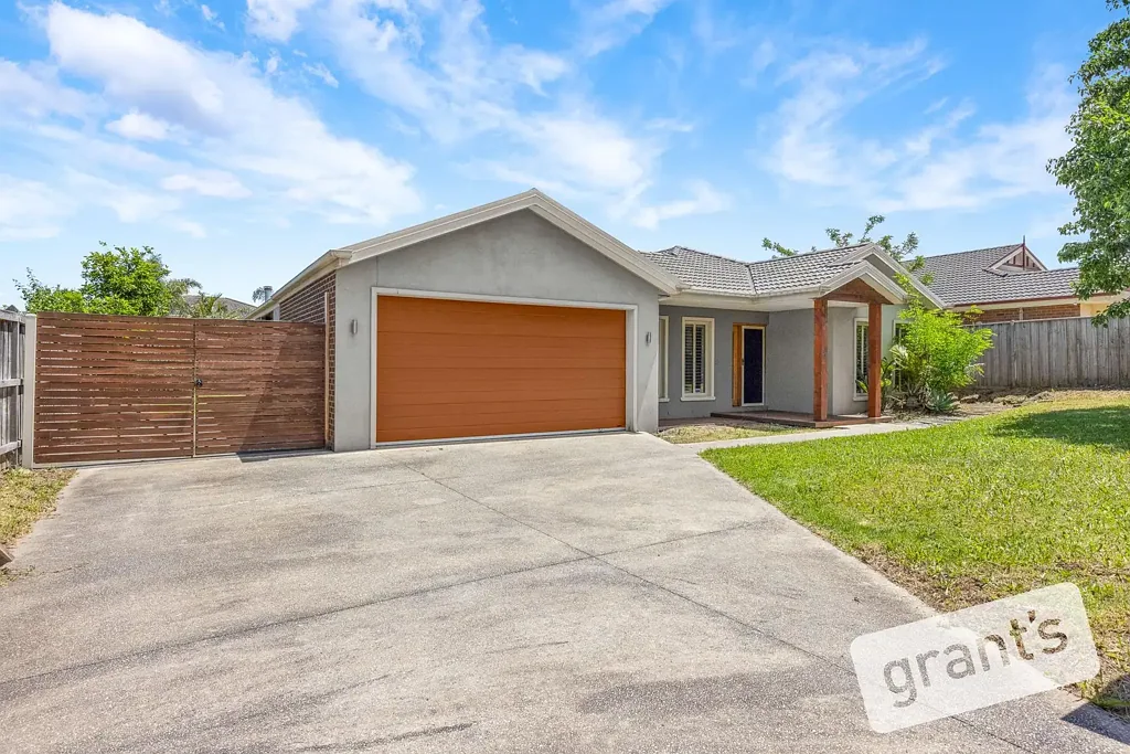 33 Ridgemont Drive, Berwick, VIC 3806