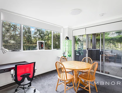 2/10-18 Meryll Avenue, Baulkham Hills, The Hills, 2 chambres, 2 salles de bain, Apartment