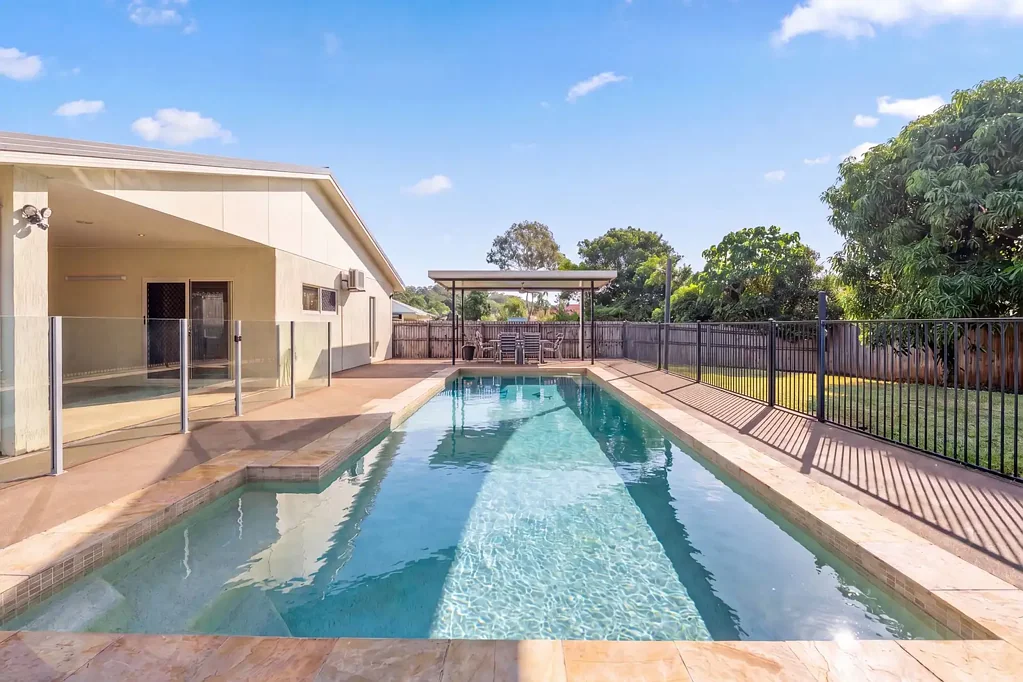 Kanimbla 4部屋 Exceptional Entertainer with Resort Style Pool - 923m2 Land