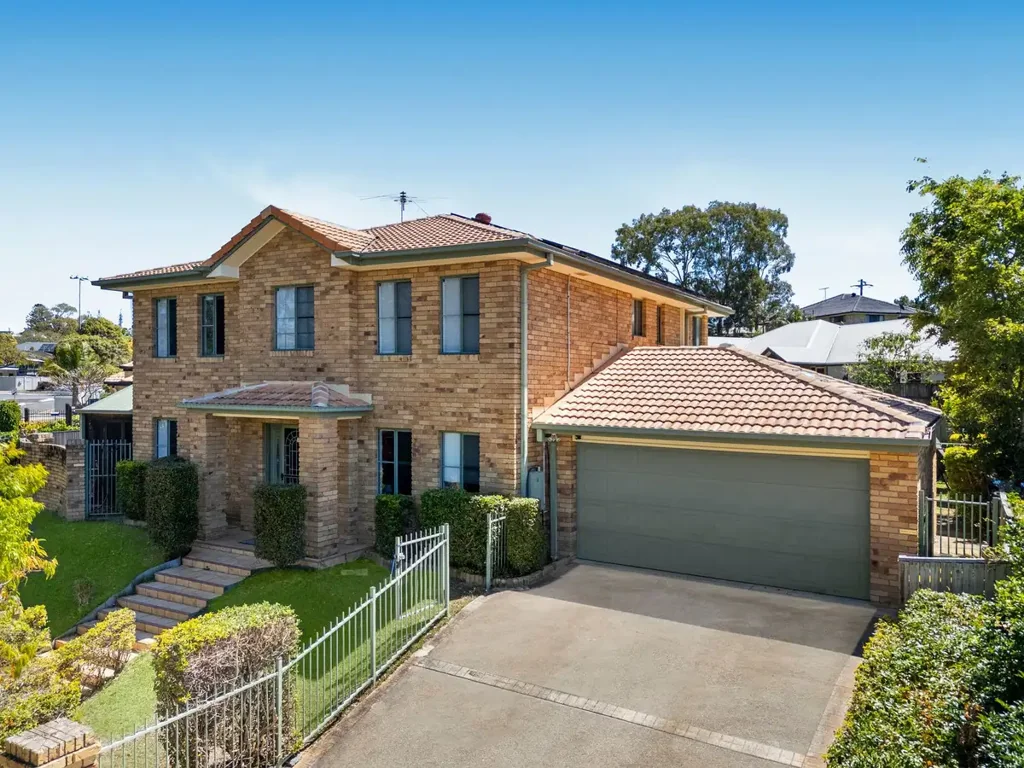 Wynnum 5ਬੈੱਡਰੂਮ Expansive family living with exceptional lifestyle appeal