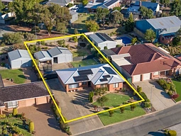 10 Berwick St, Clare