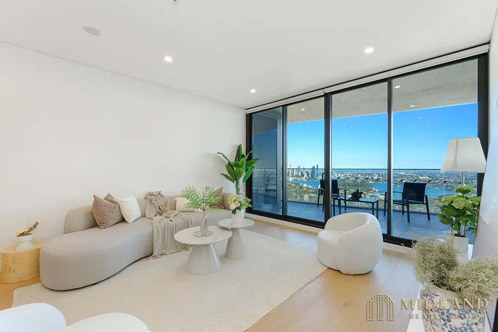 Impressive Sky Home with Uninterrupted & Iconic Sydney Harbour Vistas