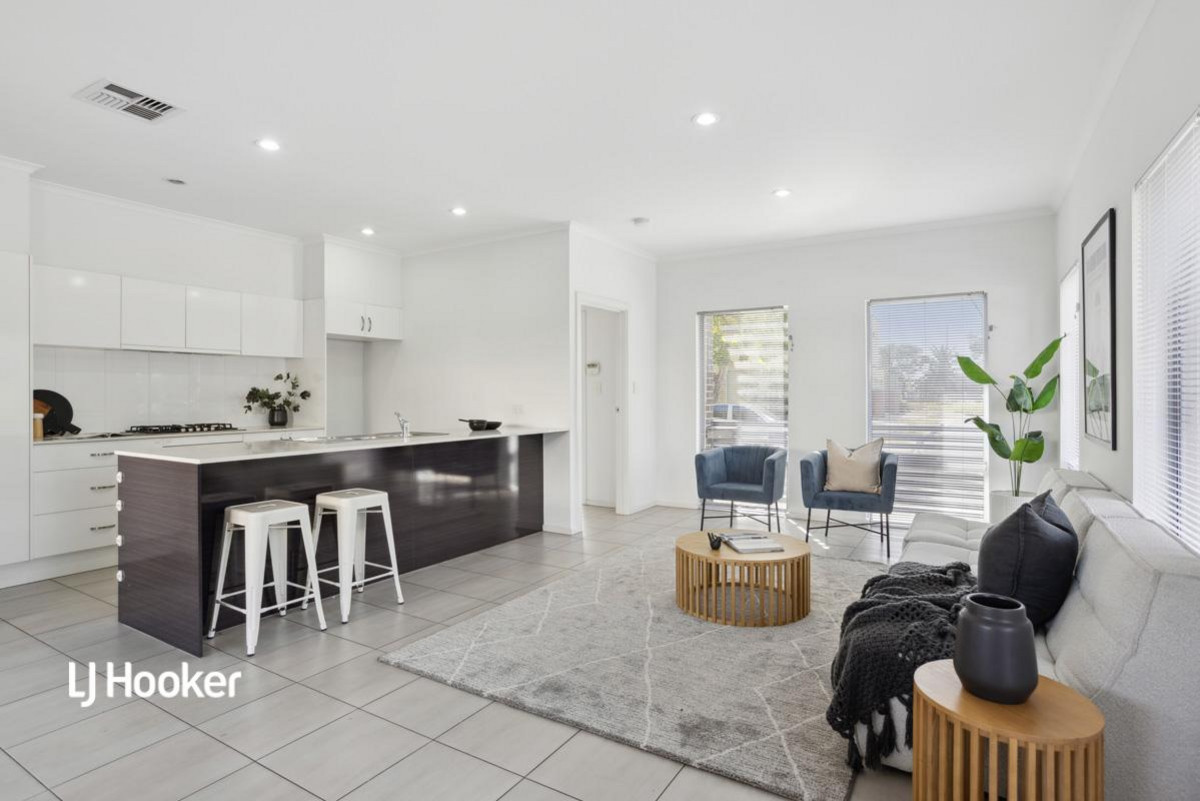 10 COVENTRY ST, MAWSON LAKES SA 5095, 0 rūma, 0 rūma horoi, Townhouse