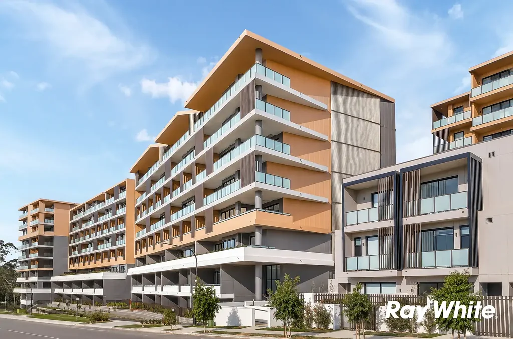 Brand New Top Floor Apartment | Walk to Tallawong Metro & Village!