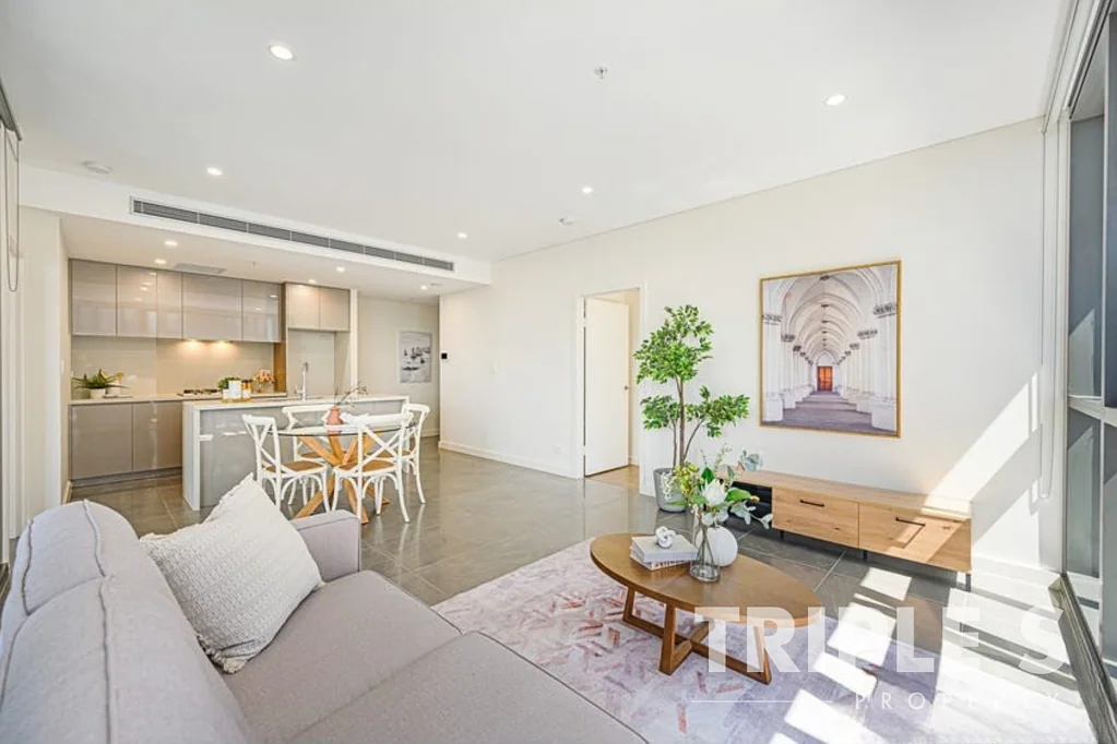 Macquarie Park 2房 朝北 | 冬季花园 | 角房 | 明亮且私密 | 安静 | 带中岛台厨房 | 大量室内储物空间 | 低物业管理费 NORTH FACING | WINTER GARDEN | CORNER BLOCK | BRIGHT & PRIVACY | QUIET | KITCHEN WITH ISLAND BENCH | LOTS OF INTERNAL STORAGE | LOW STRATA LEVY
