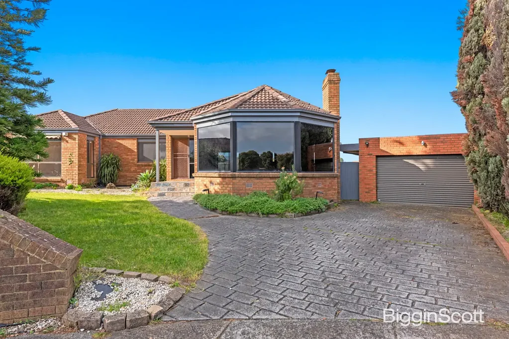 Inviting Family Living in a Convenient Location
