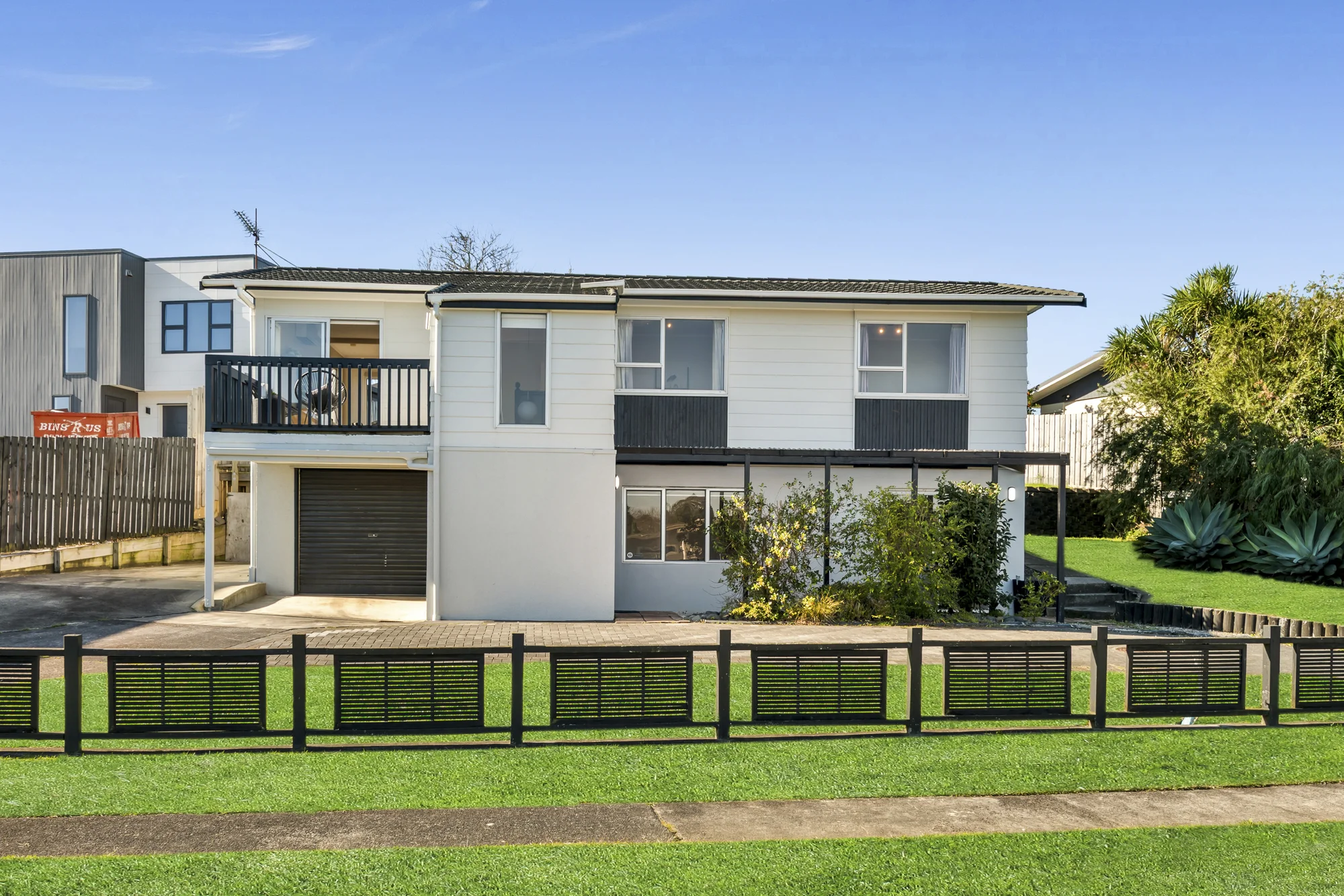 Pakuranga Heights 3房 You Blink, You Miss!