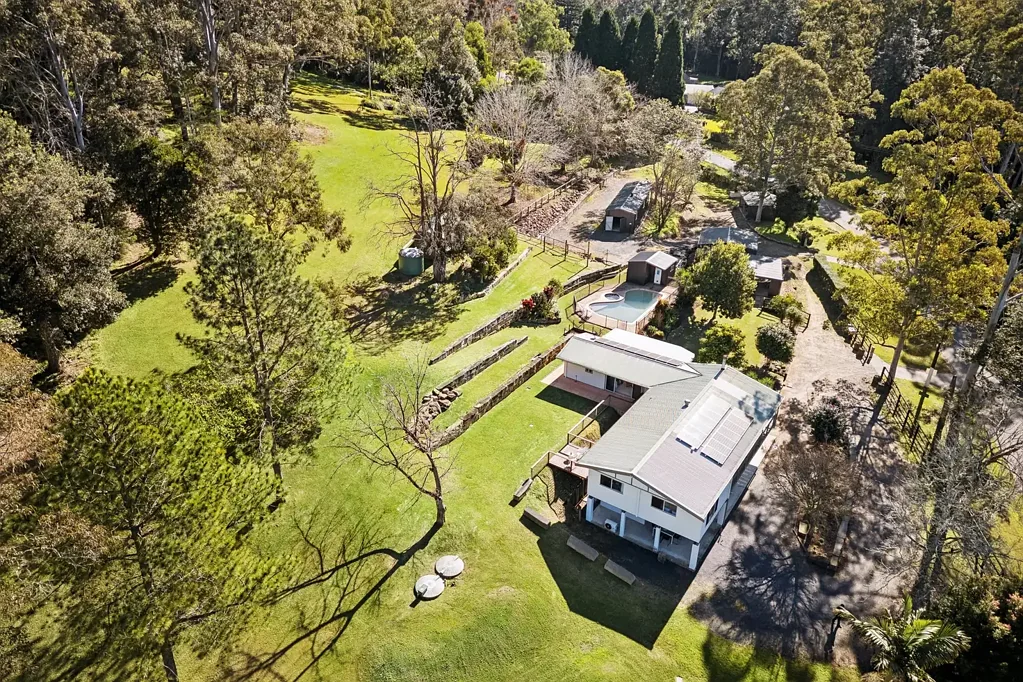 Niagara Park 7 Bedroom Dual living acreage retreat