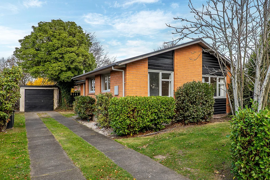 Redwood 3房  First home, investment, renovation opportunity