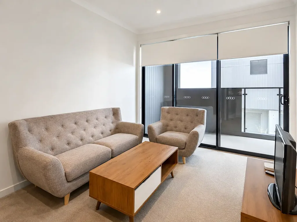 Furnished 3-Bedroom Townhouse in Prime Clayton Location