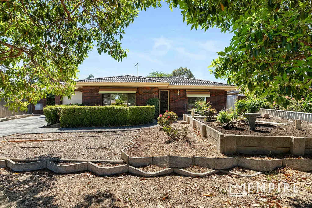 4 Stamos Court, Kardinya, WA 6163