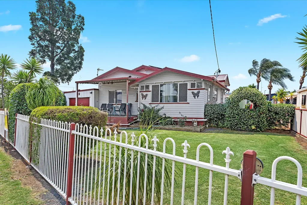 10 McDonald Street, Oakey, QLD 4401