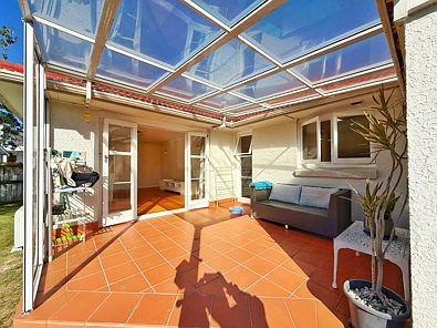 15 Karamu Street, Te Atatu Peninsula