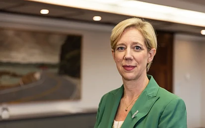 刚刚，新西兰央行新掌门罕见发声：降息还没结束！