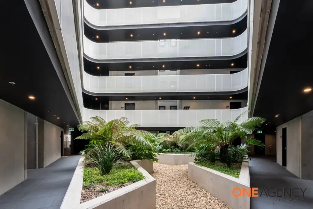 Stylish 2-Bedroom Apartment in Greenway