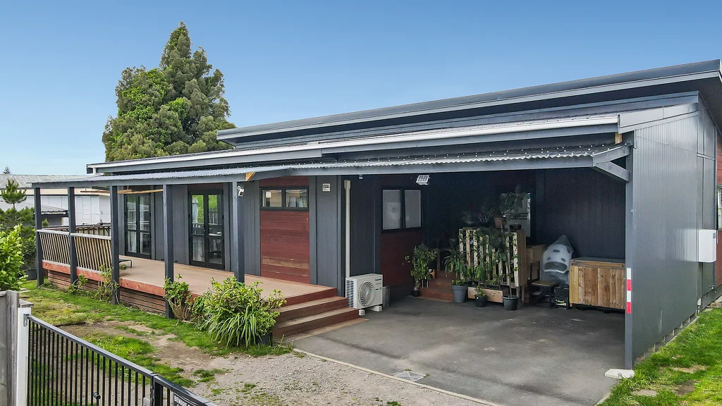 Western Heights 3房  Welcome Home to 13A Tui Road