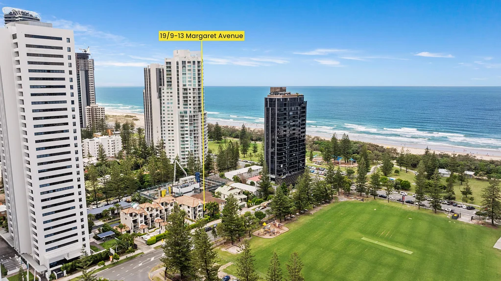 Broadbeach 1 Slaapkamer Prime Beachside Apartment in the Heart of Broadbeach - Meters From the Beach
