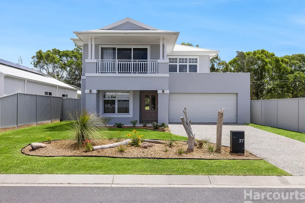 South West Rocks 4房  Luxury Living On The Golf Course "Golfer's Paradise"