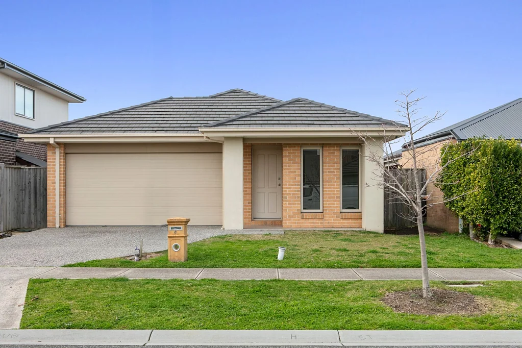 4 Red Brush Drive, Keysborough, VIC 3173