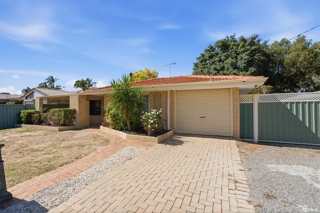 Seville Grove 3ห้องนอน A WHOLE LOT OF REASONS TO MAKE IT HOME