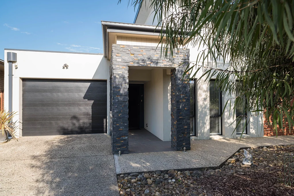 11 Whimbrel Way, Cowes, VIC 3922