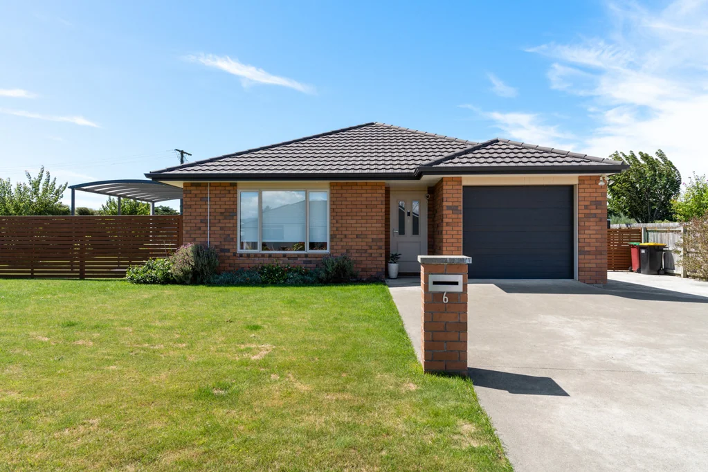 6 Madison Street, Carterton, Wairarapa