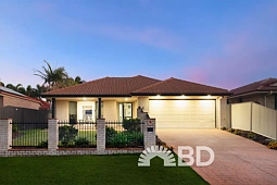 6 Lander Street, Pelican Waters