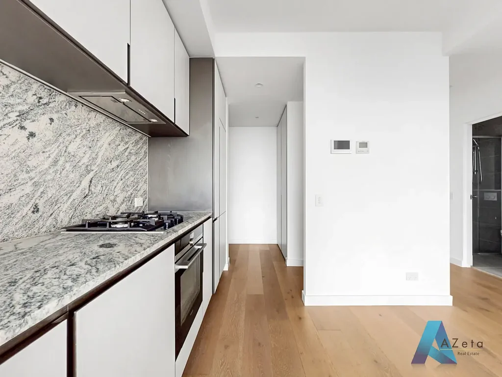 LUXURIOUS 2B/2B APARTMENT FOR LEASE WITHIN WALKING DISTANCE TO SOUTHERN CROSS STATION