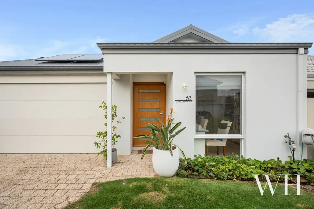 Stylish, Low-Maintenance Living in the Heart of Beaconsfield