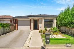 14 Sheaf Road, Truganina