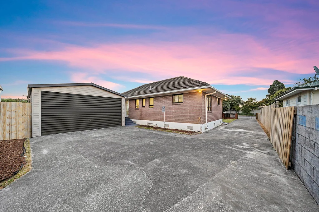12 Hunua Road, Papakura, Papakura