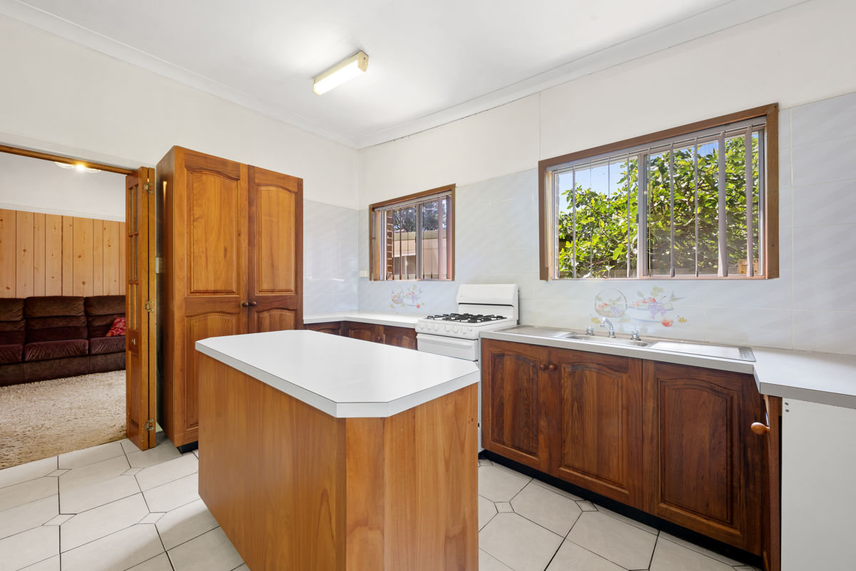 11 LENA ST, GRANVILLE NSW 2142, 0 Kuwarto, 0 Banyo, House