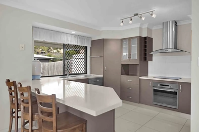 रसोईघर - 33 Willow Grove Road, Southside, QLD 4570